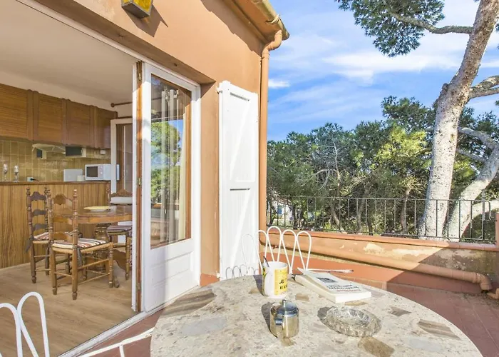 Est Benet - * Calella De Palafrugell