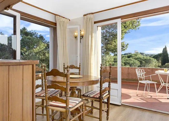Apartment Est Benet - *